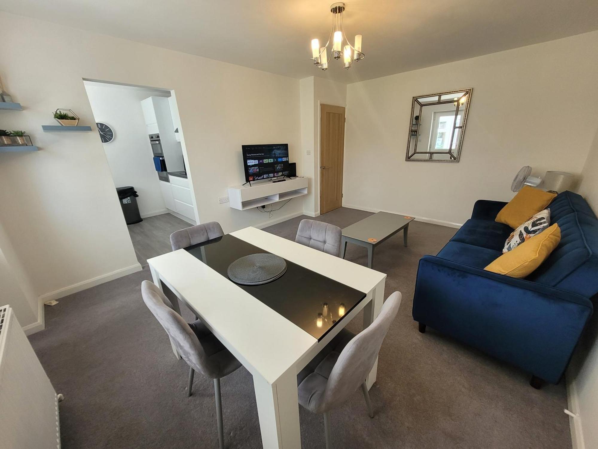 Bumblebee Bungalow - With Separate Office And Gaming Space By Catchpole Stays Colchester Exterior photo