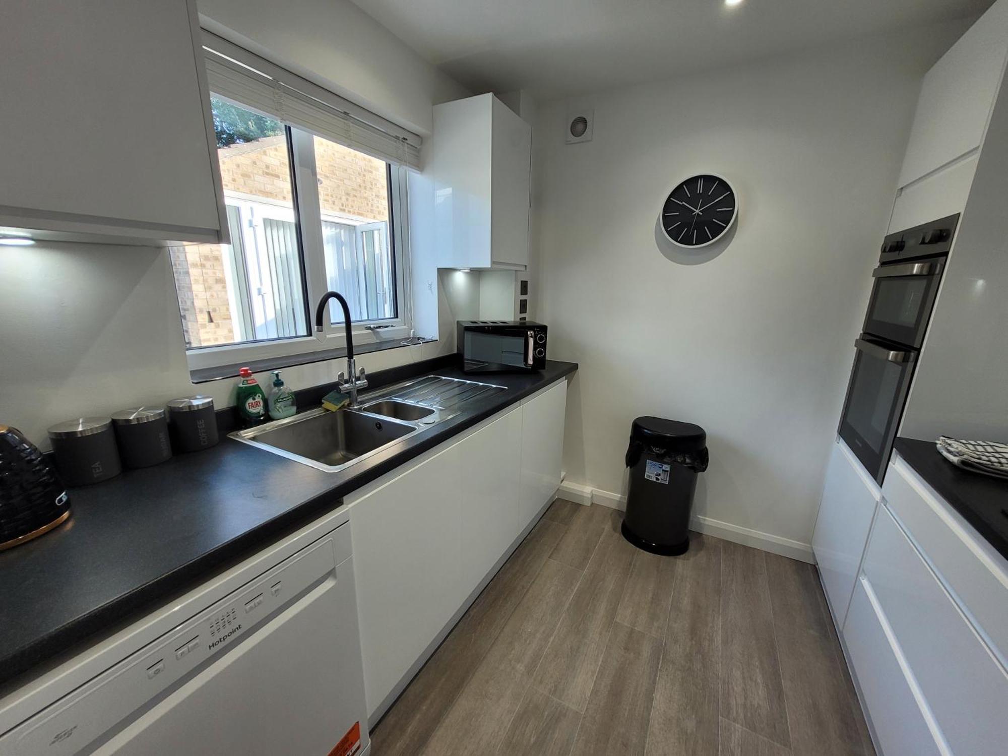 Bumblebee Bungalow - With Separate Office And Gaming Space By Catchpole Stays Colchester Exterior photo